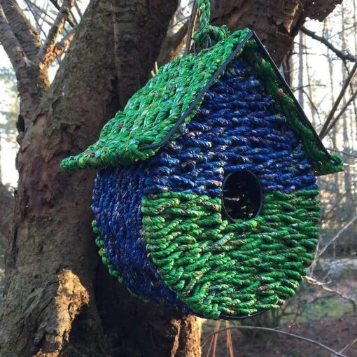 Recycled Woven Handmade Birdhouse -Pet Supplies Store Recycled woven handmade birdhouse