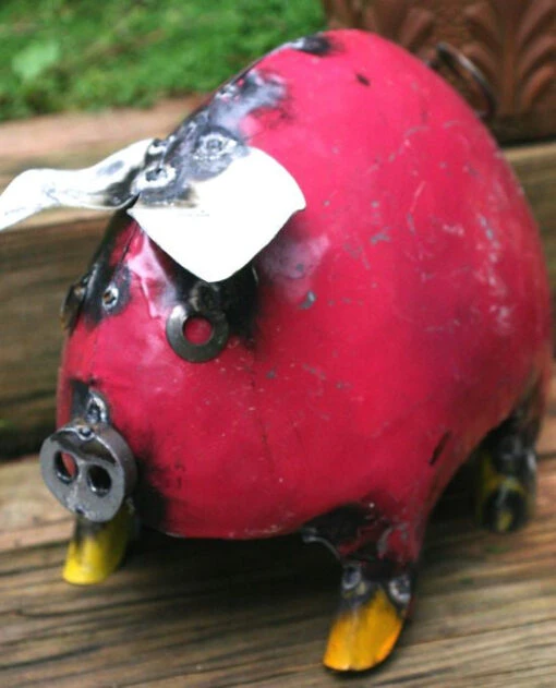 Large Pig Yard Art -Pet Supplies Store pink metal pig